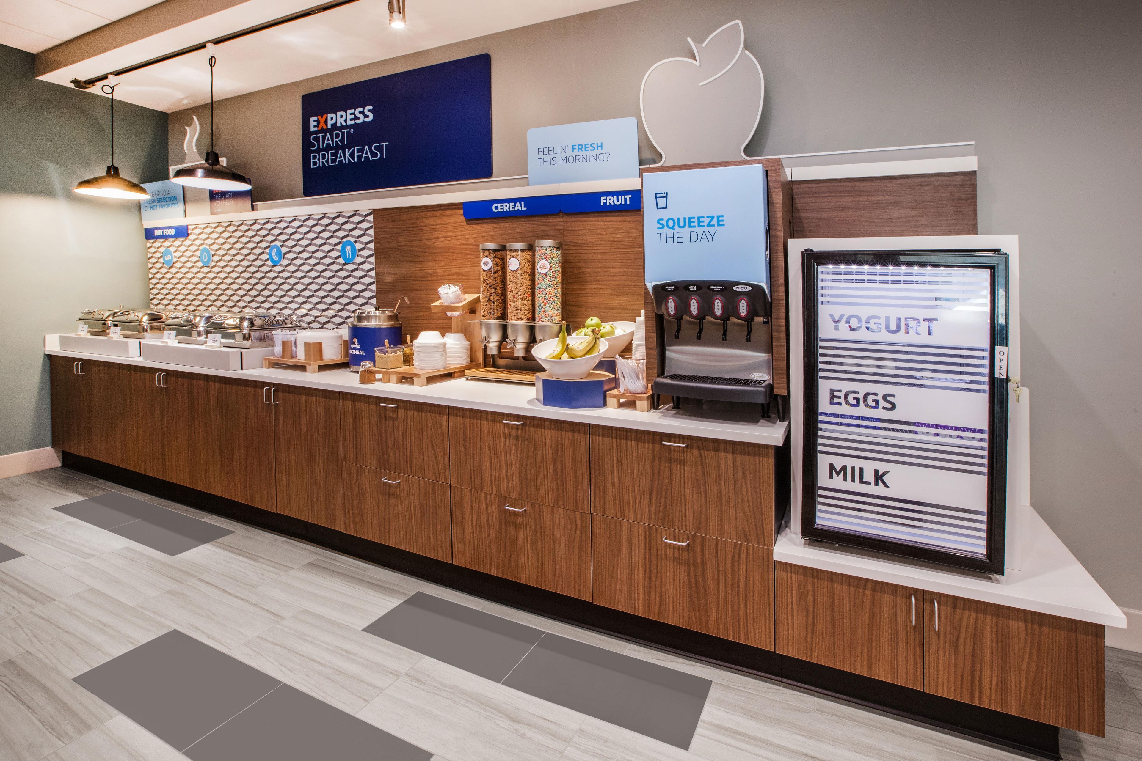 Holiday Inn Express & Suites - Muncie By Ihg Esterno foto