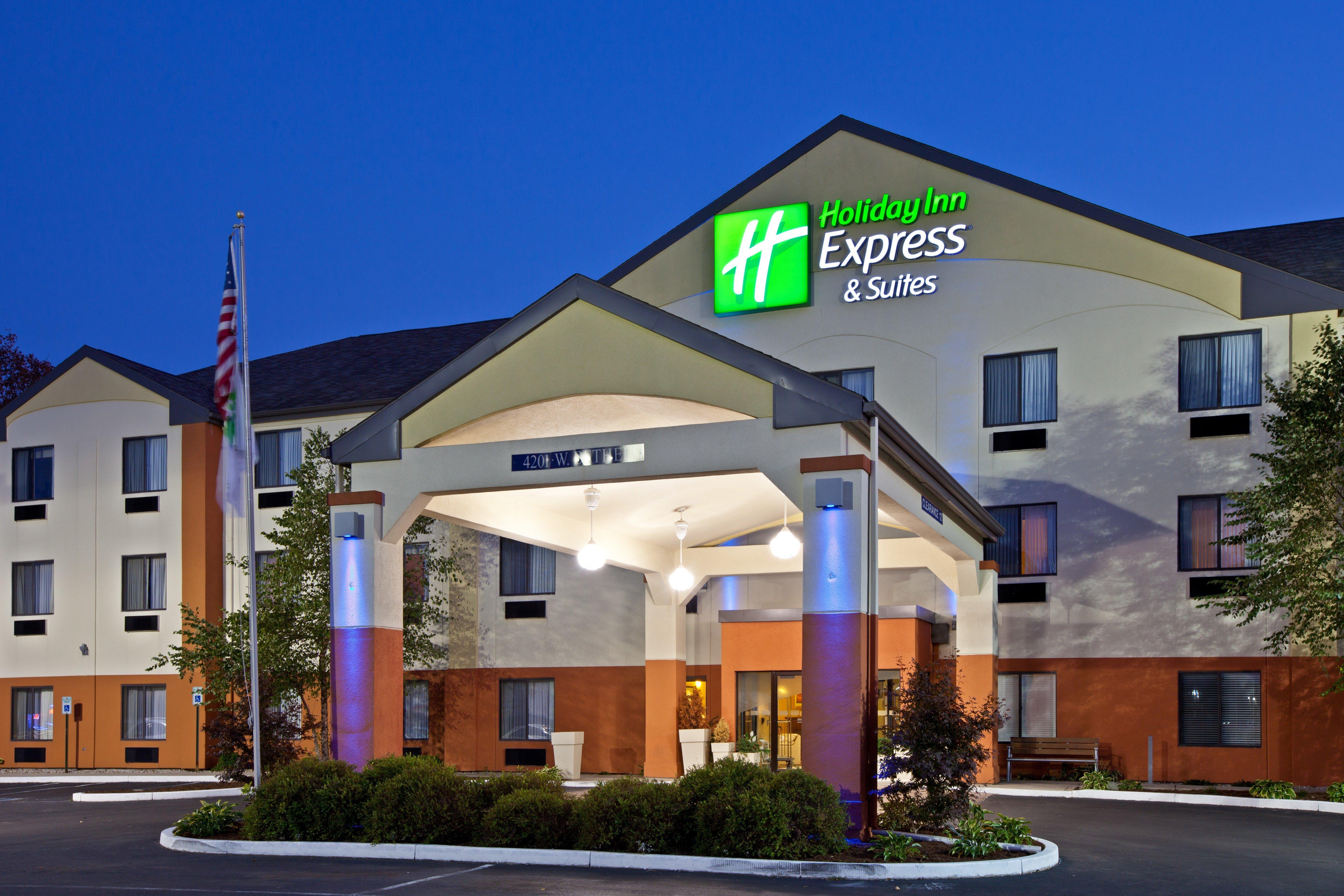 Holiday Inn Express & Suites - Muncie By Ihg Esterno foto