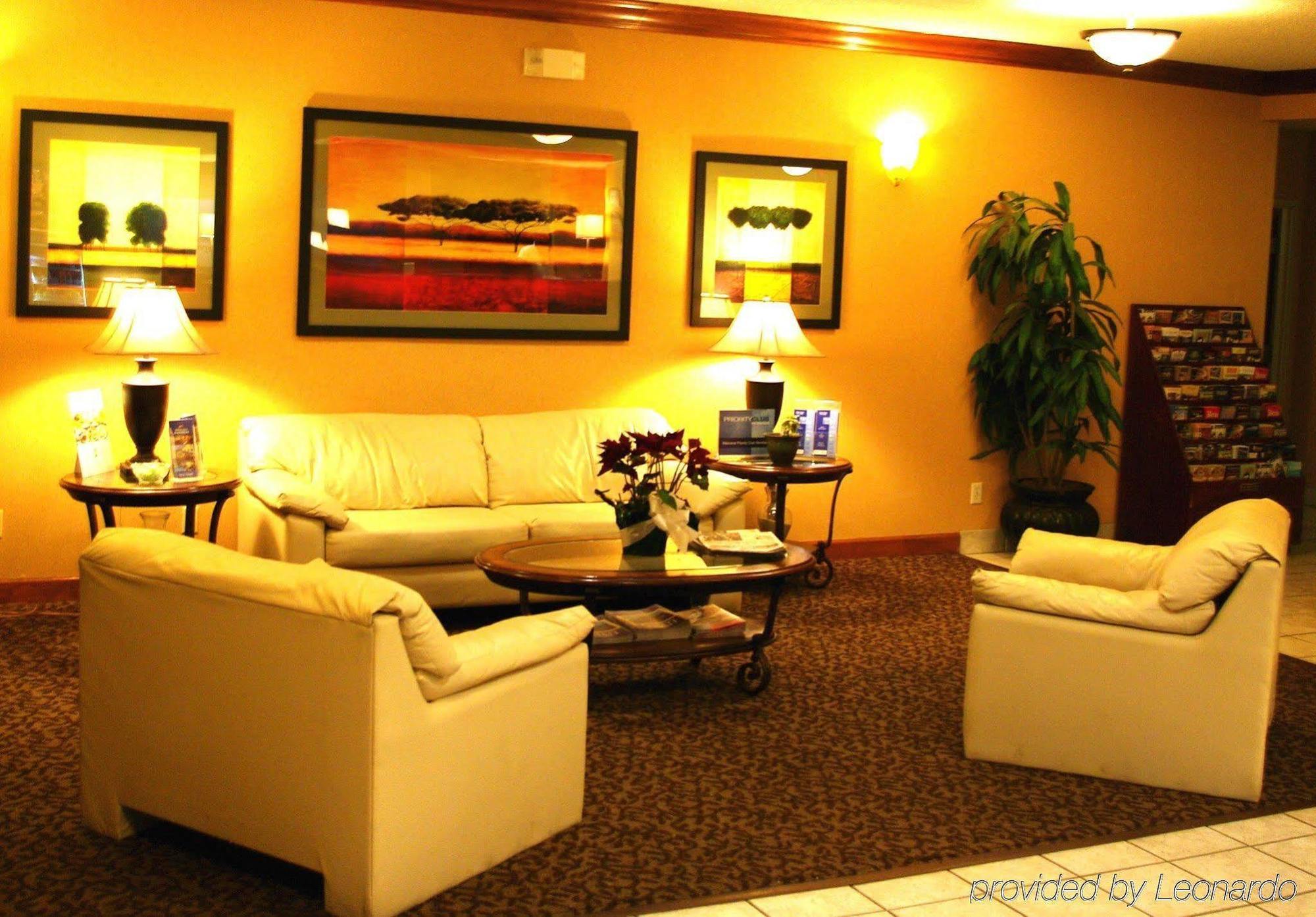 Holiday Inn Express & Suites - Muncie By Ihg Interno foto